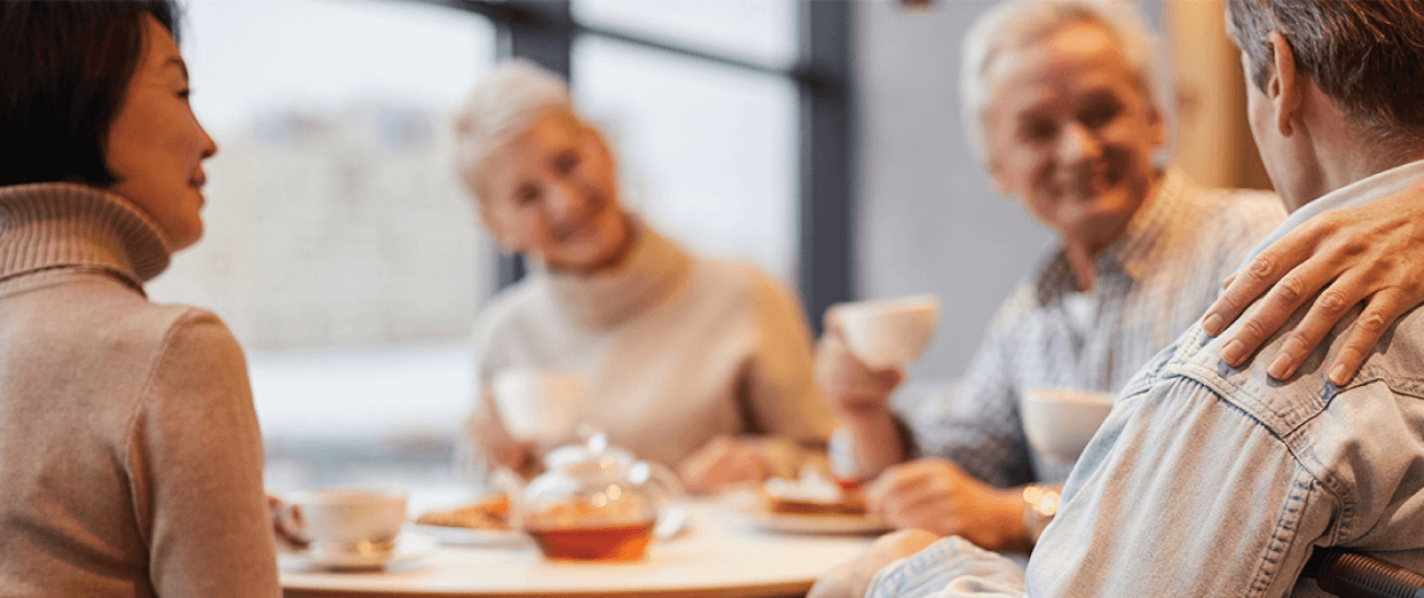 friends grabbing tea